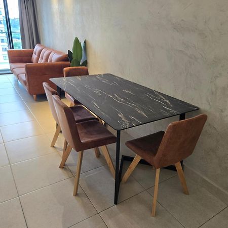 Cozy 2 Bedrooms 4 Pax Menjalara Near Desa Park City Куала Лумпур Екстериор снимка