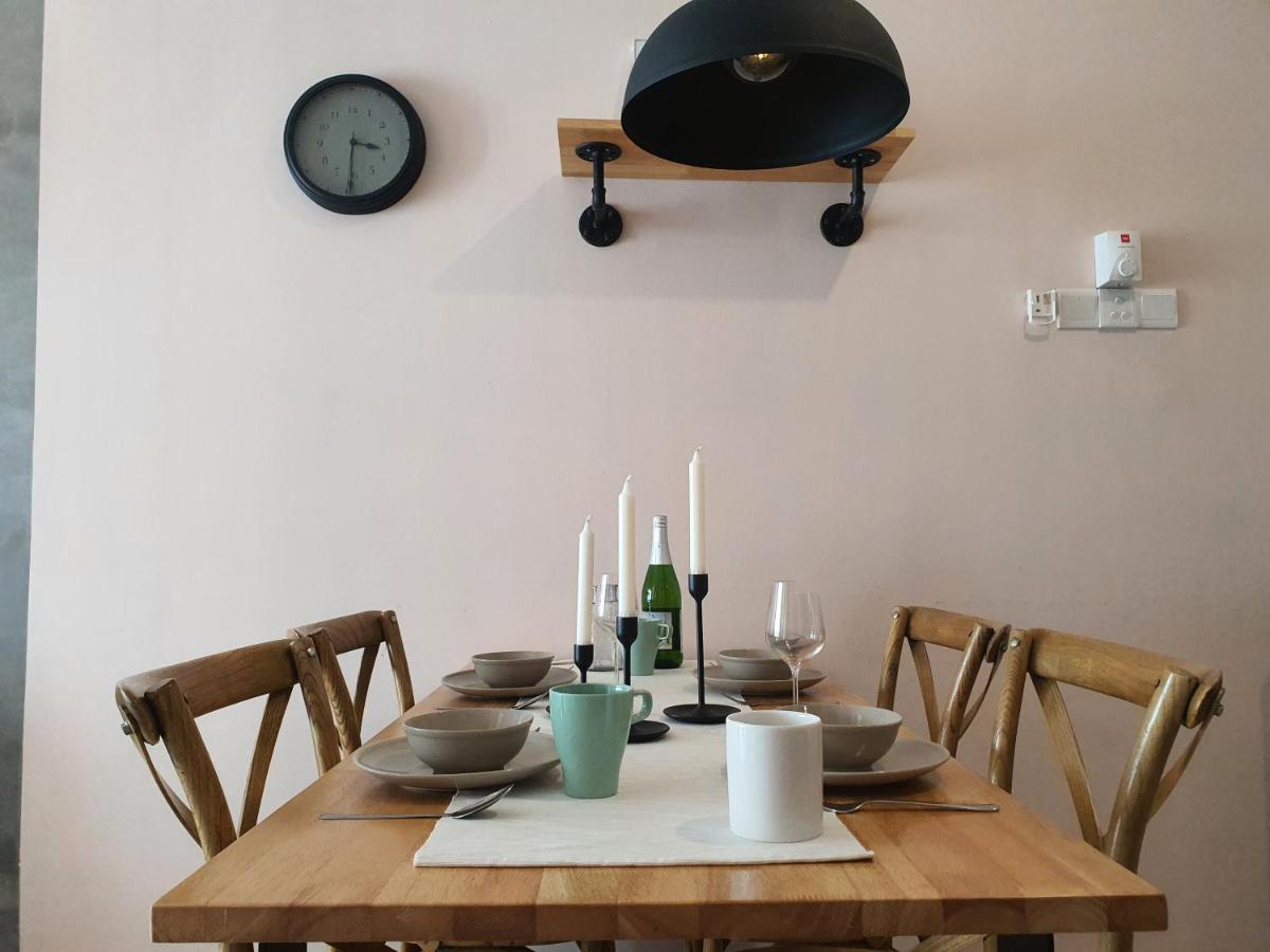 Cozy 2 Bedrooms 4 Pax Menjalara Near Desa Park City Куала Лумпур Екстериор снимка