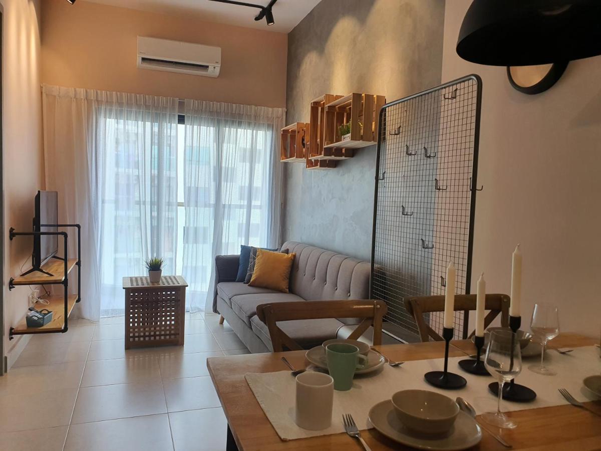 Cozy 2 Bedrooms 4 Pax Menjalara Near Desa Park City Куала Лумпур Екстериор снимка