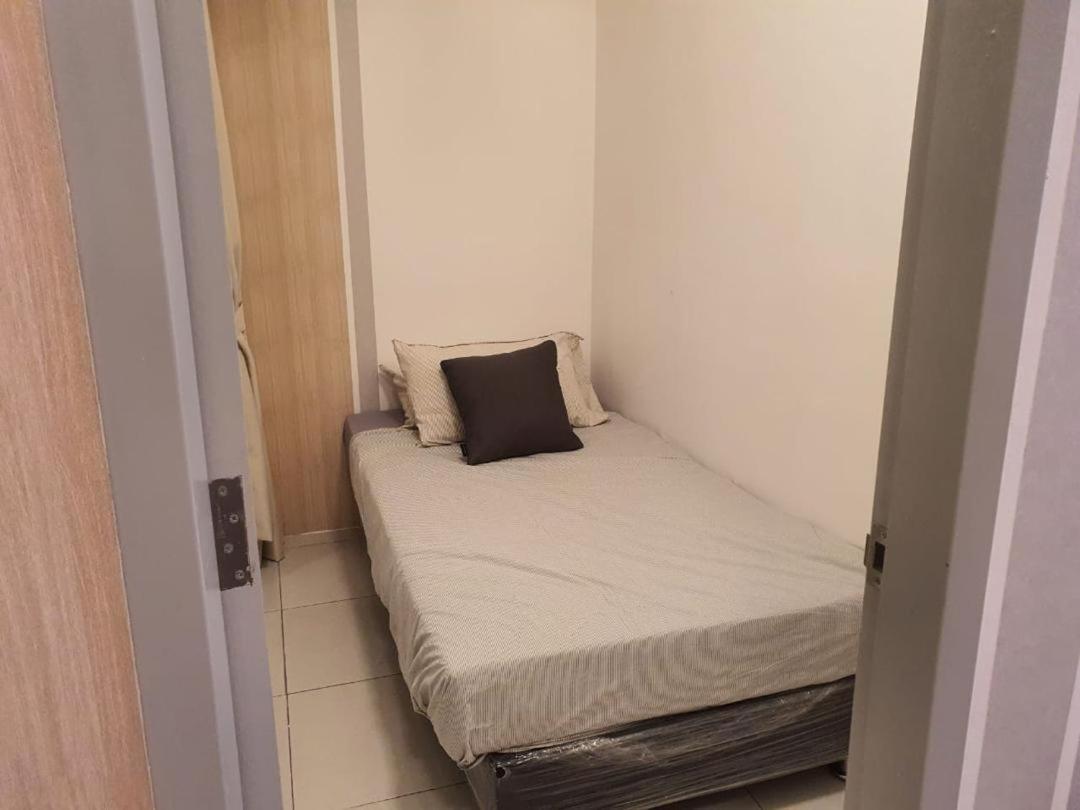 Cozy 2 Bedrooms 4 Pax Menjalara Near Desa Park City Куала Лумпур Екстериор снимка